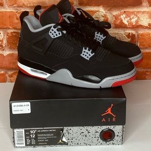 Men’s Nike Air Jordan 4 Retro Bred - Size 10.5